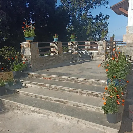 Spiros Pelion